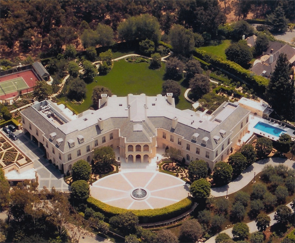 Aaron Spelling Estate. Spelling Estate. Aaron Spelling's House. Beverly Hills mansions.