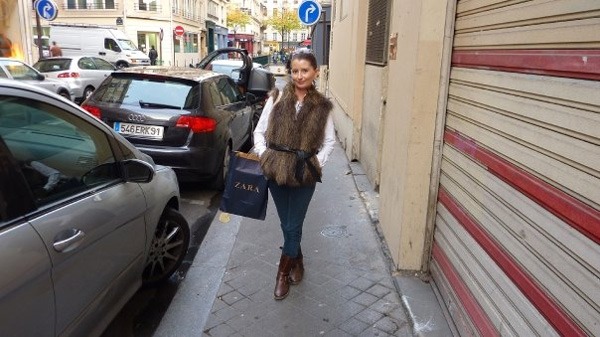 Paris Zara. Zara Paris. Shopping in Paris. Paris shopping. Paris. Paris street style.