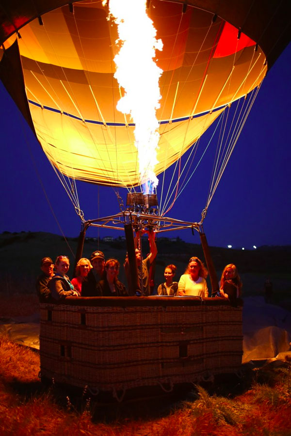 hot air balloon landing