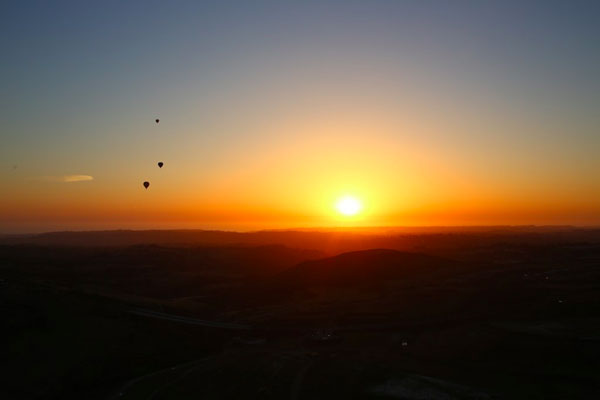sunset hot air balloon rides california; southern california hot air balloon rides