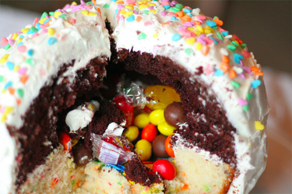 piñata cake