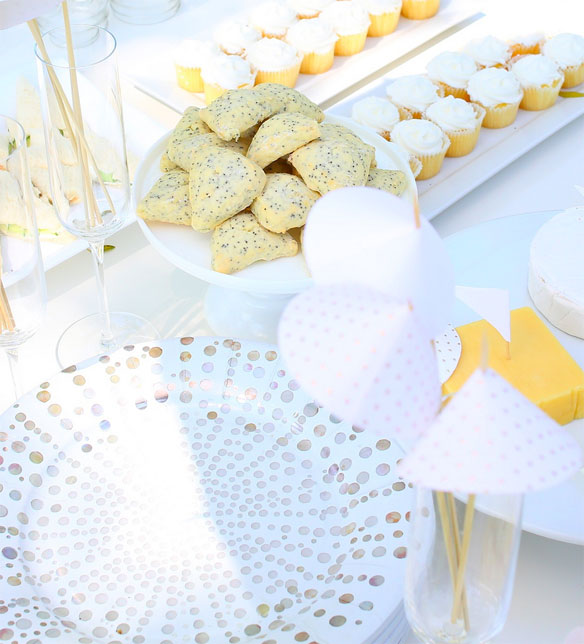 white party food ideas; what to serve at a white party