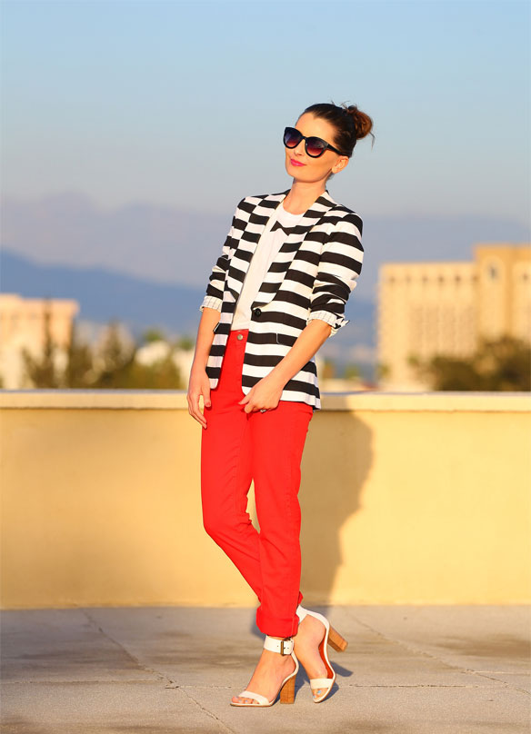 how to wear red jeans; how to style red jeans; how to wear red pants; how to style red pants; how to wear a striped blazer; alice and olivia striped blazer