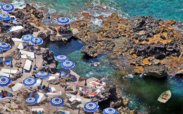 la dolce vita; capri or the amalfi coast? the amalfi coast vs. capri?