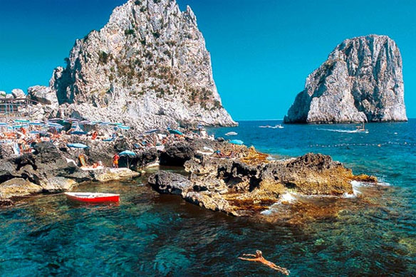 la dolce vita; capri or the amalfi coast? the amalfi coast vs. capri?