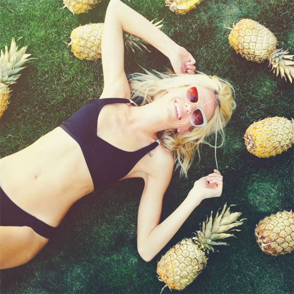 gold pineapple golden pineapple spraypaint pineapples gold pineapple bowling lawn games slim aarons lawn games