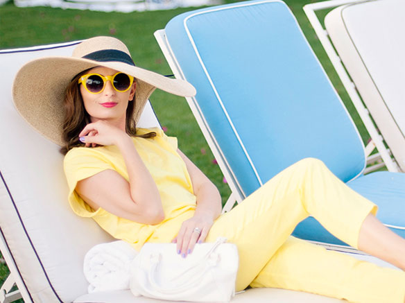 cute yellow outfits; cute yellow pants; yellow shirts; yellow tops; how to wear yellow; kelly golightly rue magazine snag her style parker palm springs; photographer angie silvy