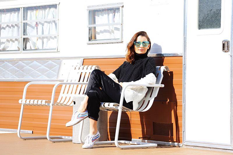 How To Style Jogger Pants #kellygolightly #pioneertown