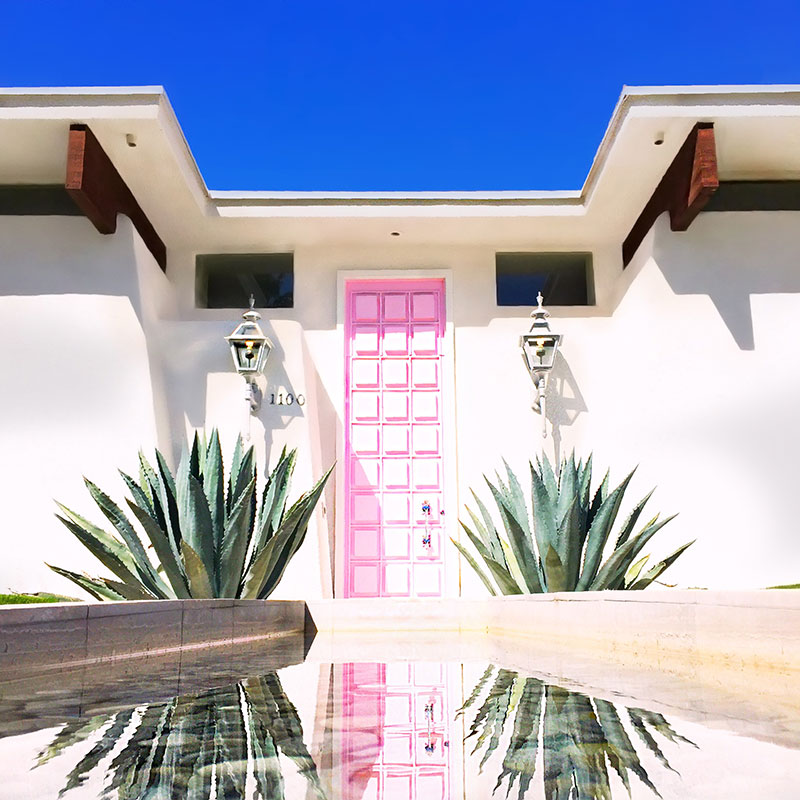Where to Find That Pink Door in Palm Springs | That Pink Door Address Palm Springs #kellygolightly #palmsprings #thatpinkdoor #pinkdoor #architecturaldigest #archdigest