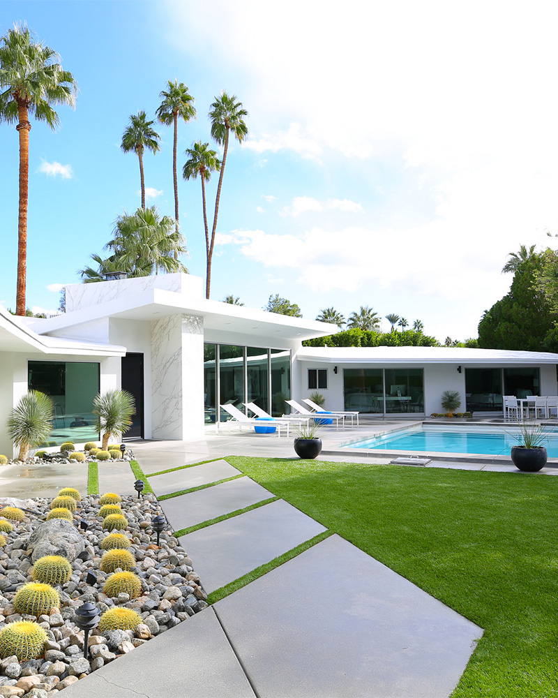 Where To Stay in Palm Springs for Modernism Week #palmsprings #kellygolightly #moderismweek 