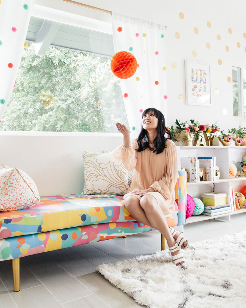 Joy Cho of Oh Joy decorates Kelly Golgihtly's guest bedroom for Modernism Week. #ohjoy #targetstyle #villagolightly #interiordesign #ohjoyfurniture