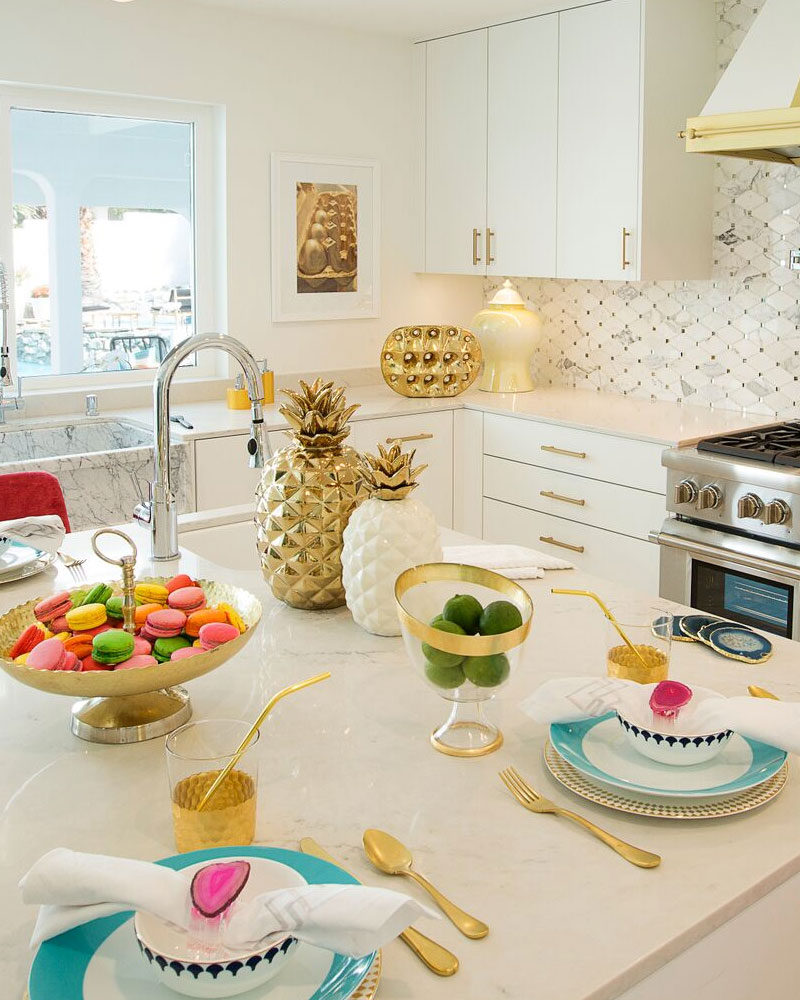 Kelly Golightly's Palm Springs Kitchen designed by Kelli Ellis for the Modernism Week Show House #dreamkitchen