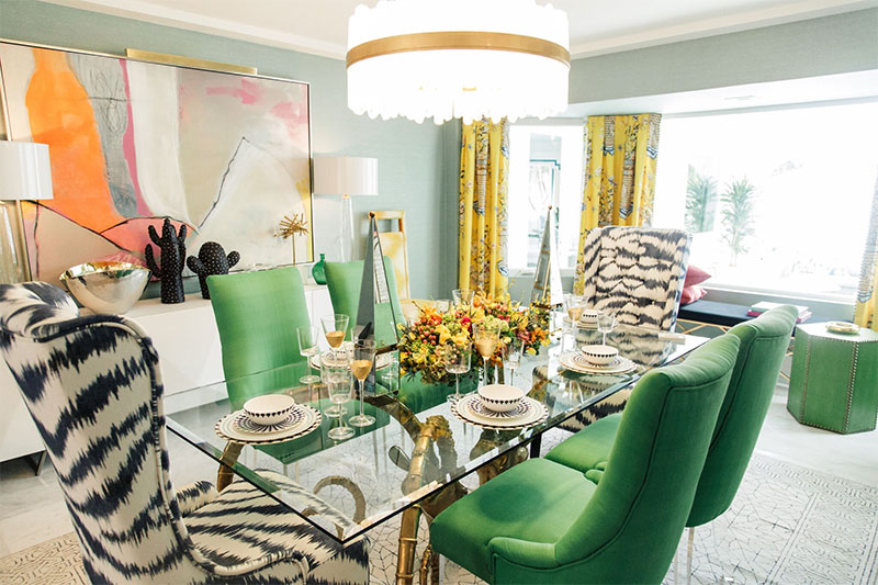 See Kelly Golightly's Colorful Palm Springs Dining Room designed by Christopher Kennedy for ideas. #stylishbar #palmspringsstyle #palmsprings #traditionalhome #interiorinspo #sodomino #mydomaine #diningroom #maximalist