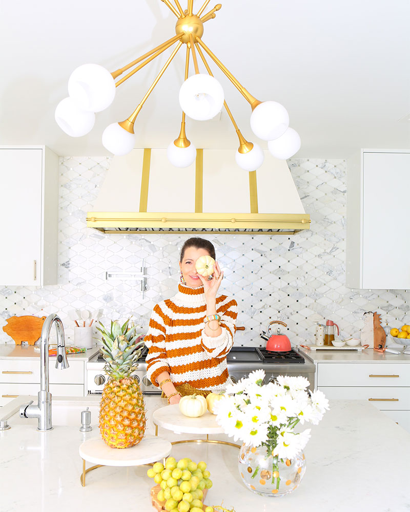 12 kitchen styling ideas from Kelly Golightly. #dreamkitchen #whitekitchen #kellygolightly