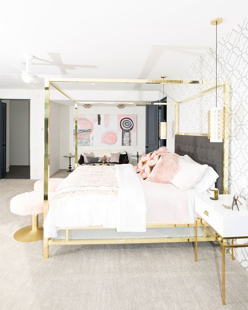 How to do pink right in an adult bedroom. | KELLY GOLIGHTLY