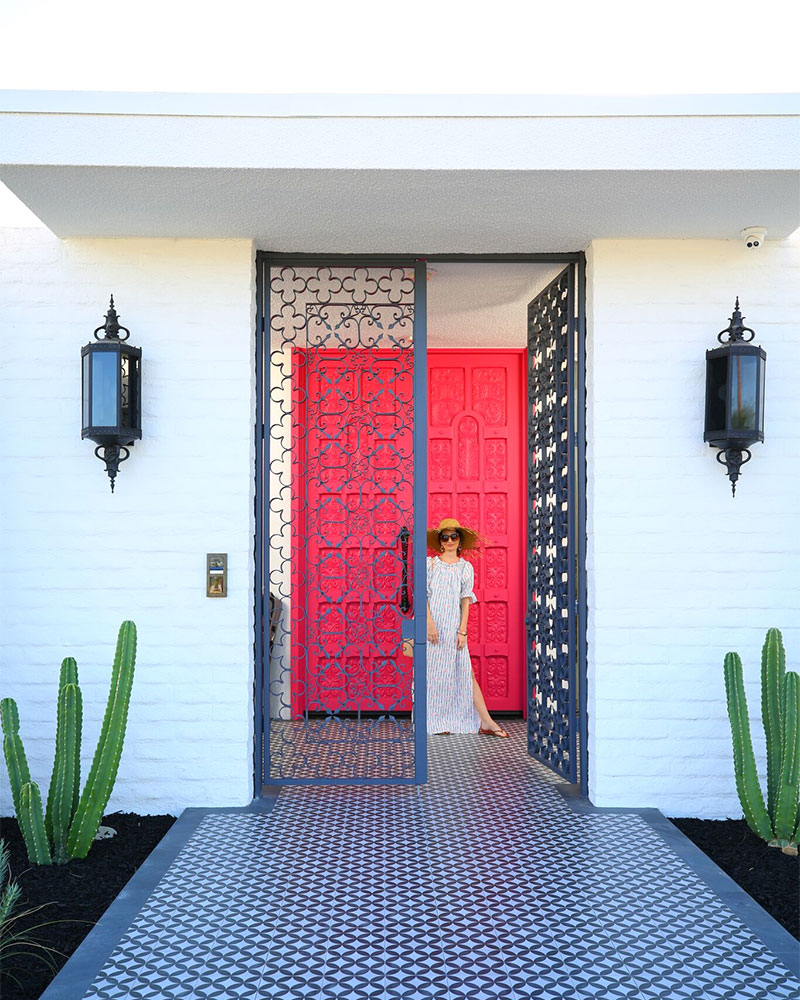 Go behind the new PINK DOOR in Palm Springs with Kelly Golightly!