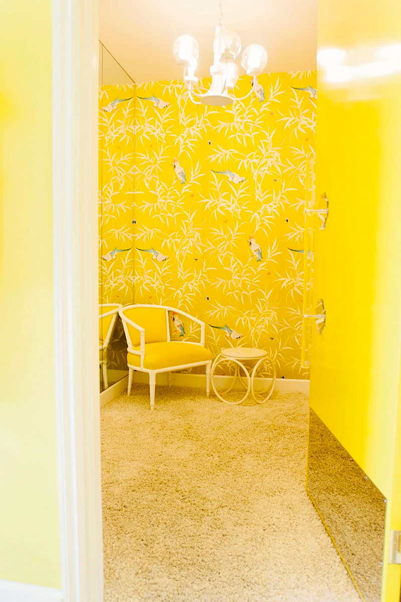 Trina Turk Dressing Room: See how we channeled the Trina Turk Palm Springs dressing room into a yellow changing room at #villagolightly.